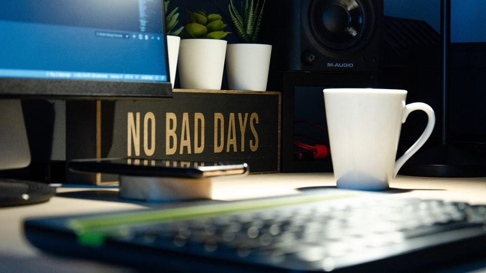 What Javascript Void(0) actually means?